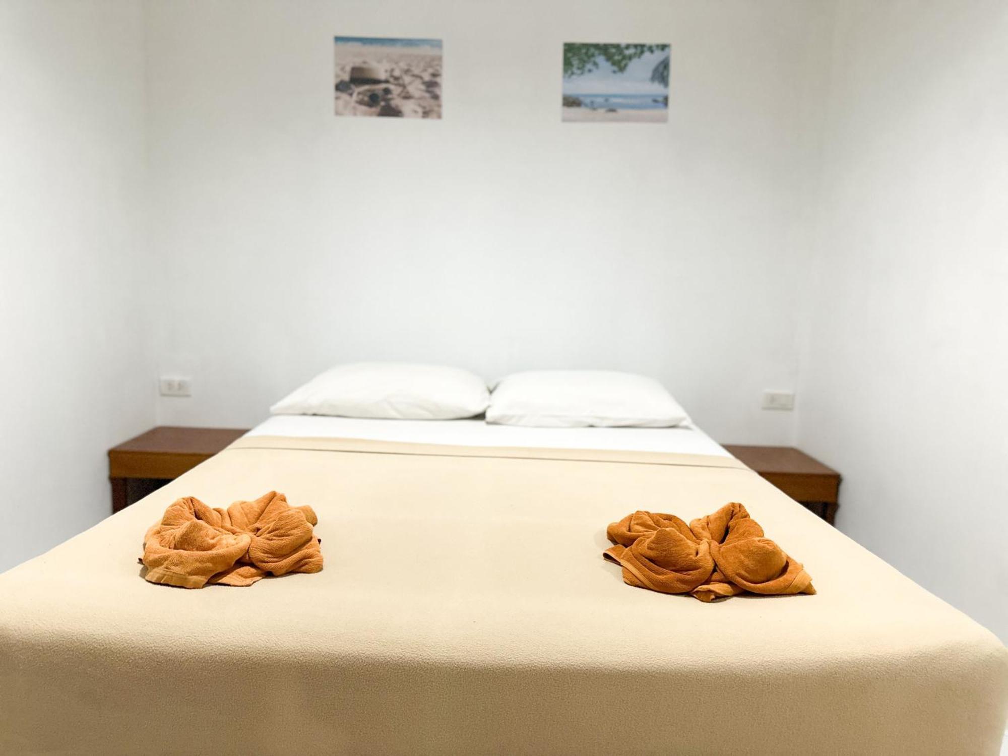 Bang Sit Guest House Phi Phi-øyene Eksteriør bilde